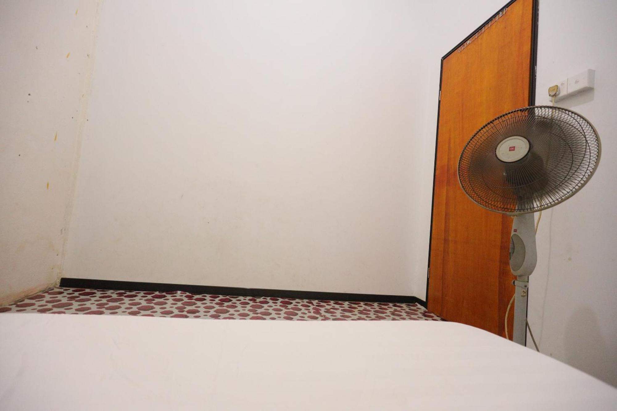 Hotel Spot On 93446 Mak Yesneartaman Buluh Hang Tuah Batam